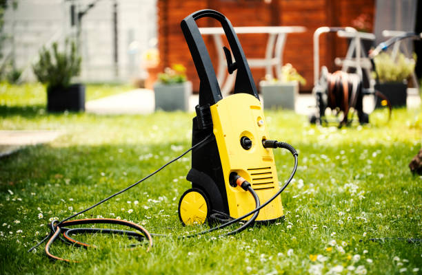 Best Animal Enclosure Cleaning  in Monroe Manor, NJ